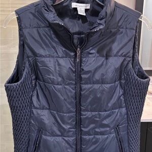 Liz Claiborne Women's Blue  Vest. Size L